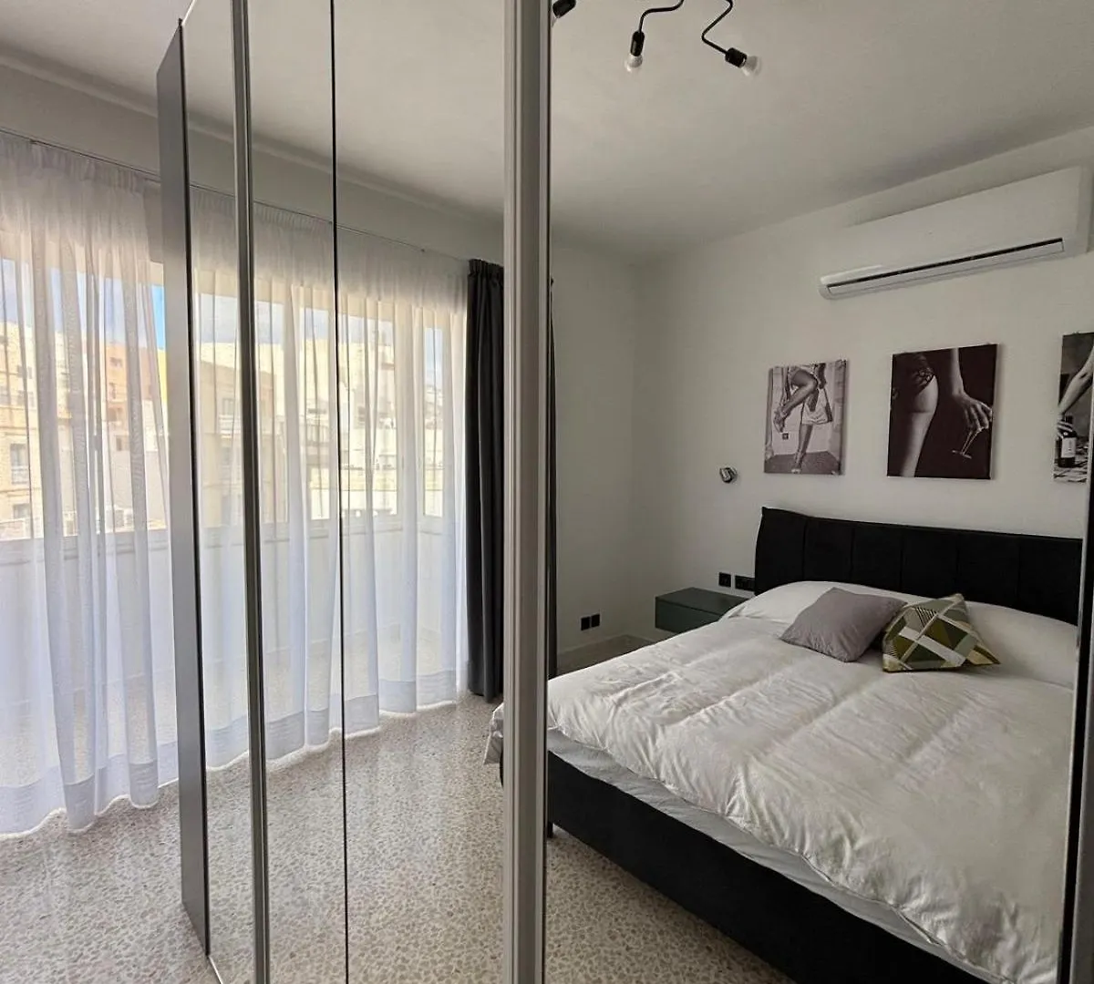 Zero55Rooms 3-Bed 3-Bath Apartment With Sea Views Sliema